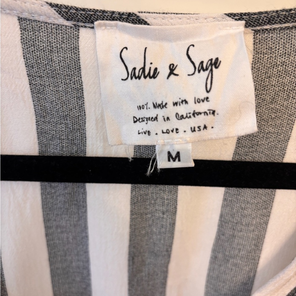 Sadie & Sage Black and White Striped V-Neck Long Sleeve Top - Picture 3 of 6